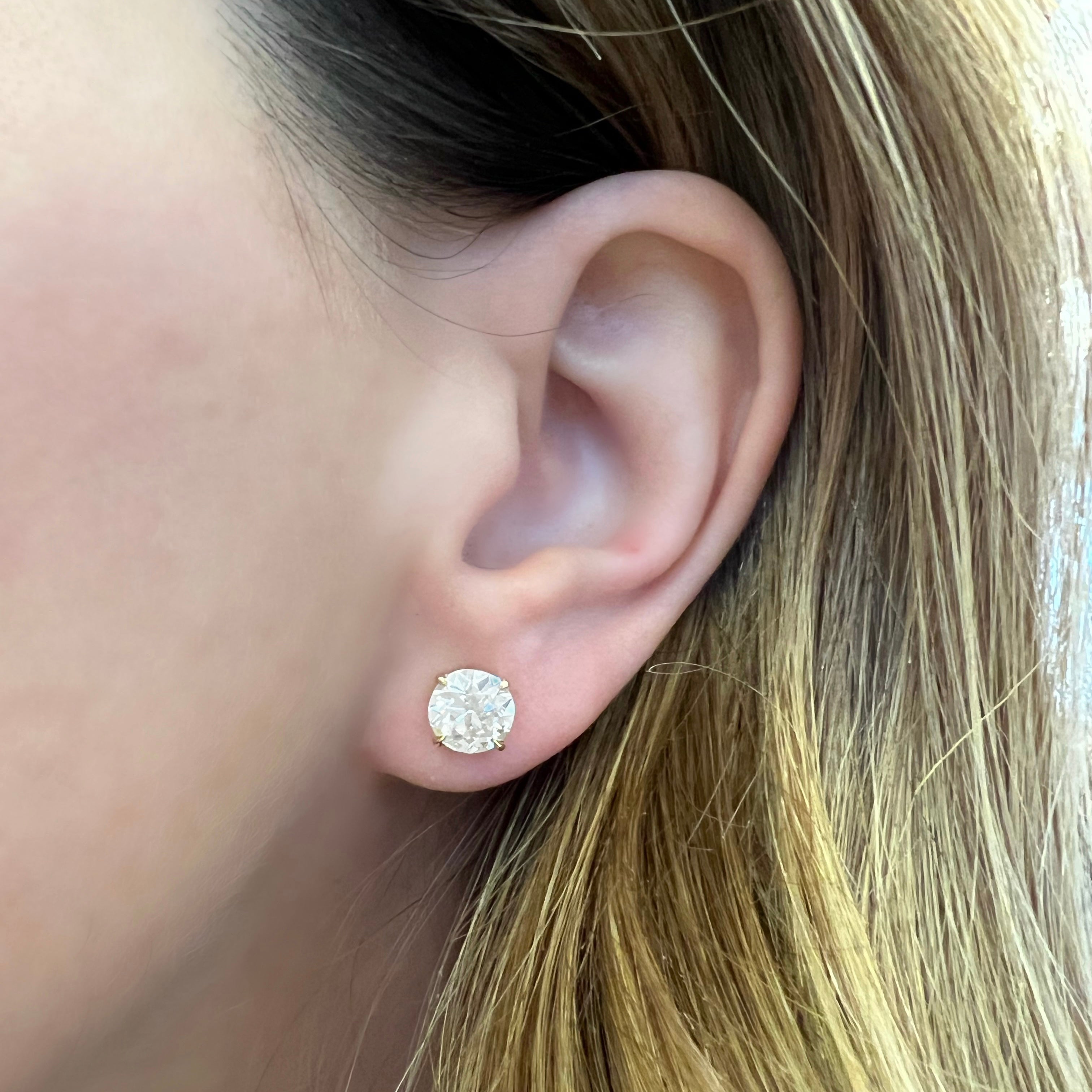 18kt Yellow Gold Old European-cut Diamond Earstuds