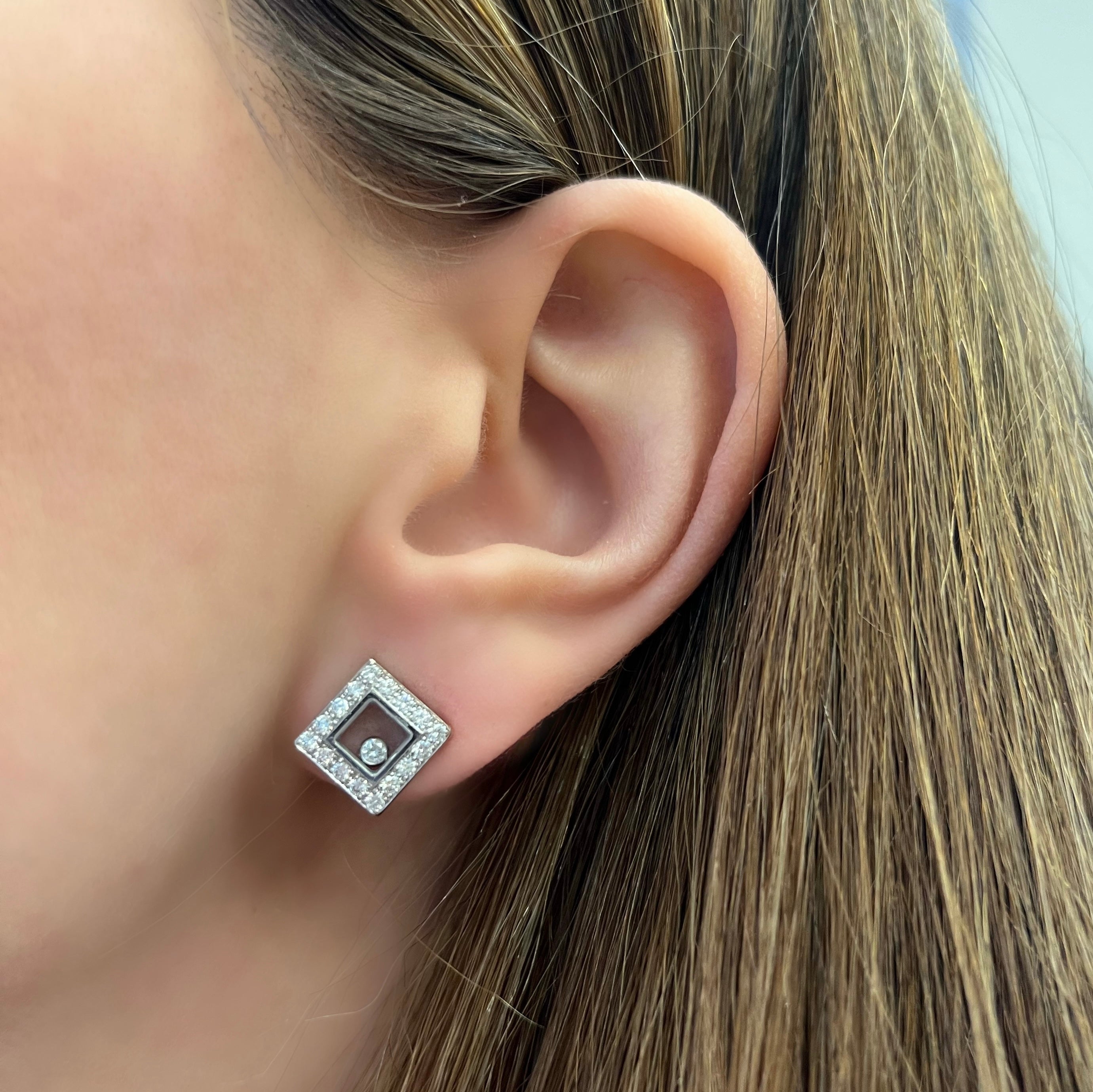 Chopard 18kt White Gold "Happy Diamond" Earrings