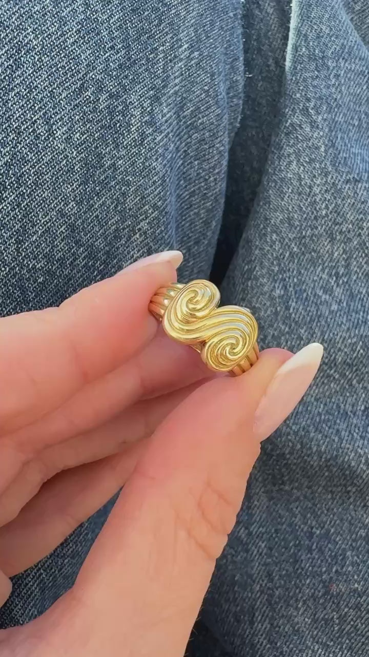 Tiffany & Co 18kt Yellow Gold Swirl Ring 