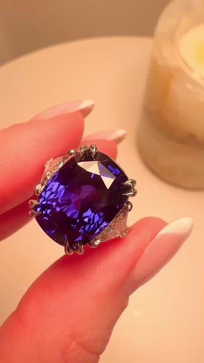 Color change effect of Platinum, Color Change Sapphire, and Diamond Ring